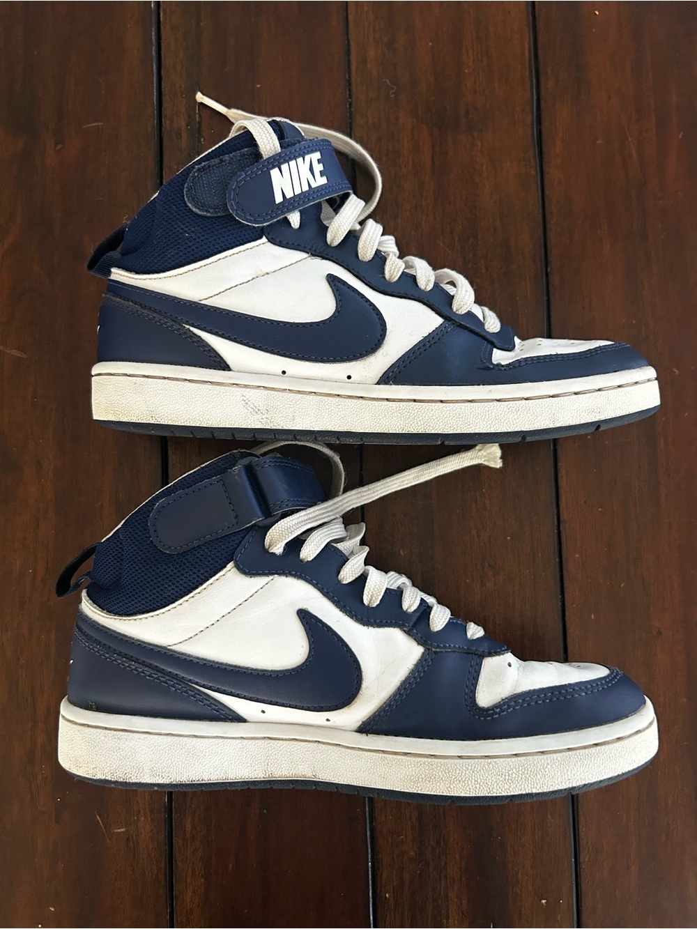 Size 5.5 (GS) Nike Court Borough 2 Mid White Signal Blue
